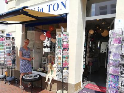 Jutta Kurze, Inhaberin des Geschäfts "Ton in Ton"